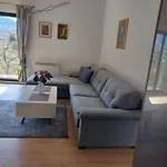 Apartman Hills-pool&jacuzzi Private Garden Home-near Old Town