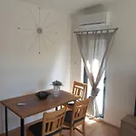 Hills-pool&jacuzzi Private Garden Home-near Old Town