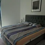 Hills-pool&jacuzzi Private Garden Home-near Old Town