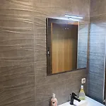 Hills-pool&jacuzzi Private Garden Home-near Old Town *