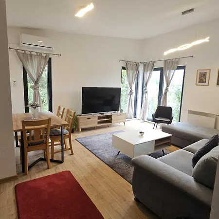 Sarajevo Hills-Private Garden Home-Near Old Town * Sarajevo