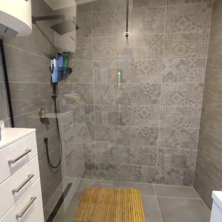 Sarajevo Hills-Private Garden Home-Near Old Town Apartment