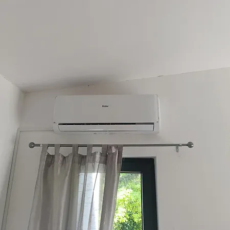 Apartment Hills,small With Garden And Garage,old