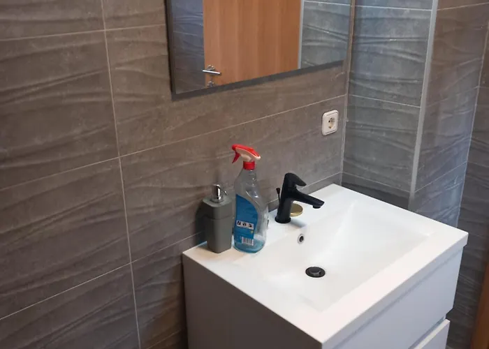 شقة Hills-pool&jacuzzi Private Garden Home-near Old Town سراييفو