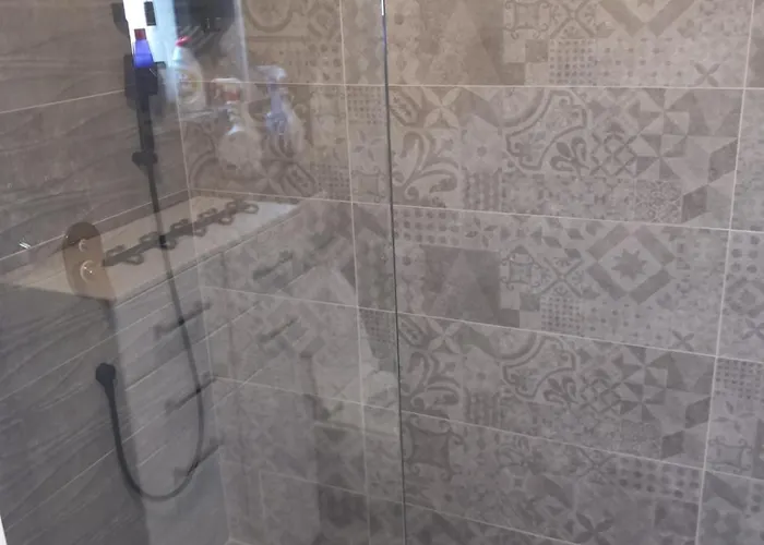 شقة Hills-pool&jacuzzi Private Garden Home-near Old Town *