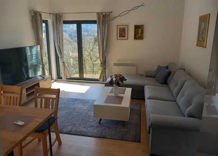 Hills-pool&jacuzzi Private Garden Home-near Old Town * سراييفو