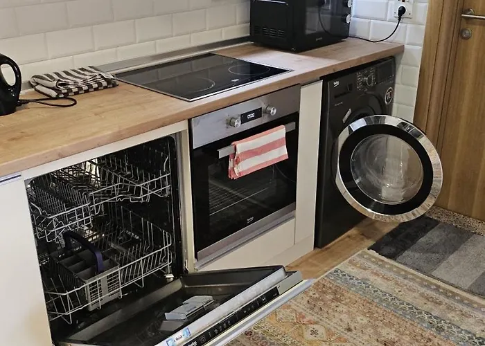 Hills-pool&jacuzzi Private Garden Home-near Old Town سراييفو