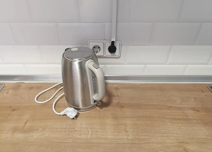 Hills-pool&jacuzzi Private Garden Home-near Old Town شقة *